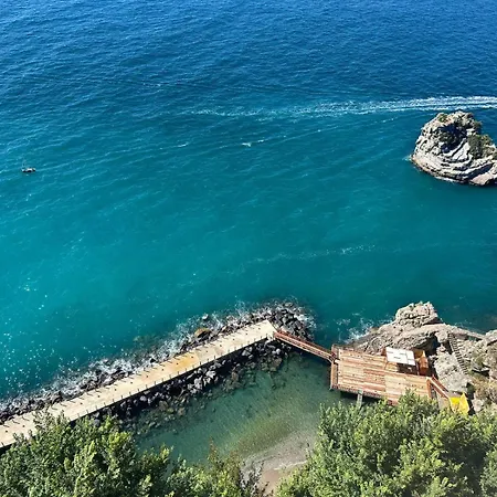 Apartment With Sea View A *